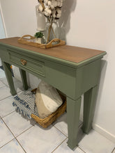 Load image into Gallery viewer, Myrtle