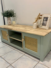 Load image into Gallery viewer, Pistachio